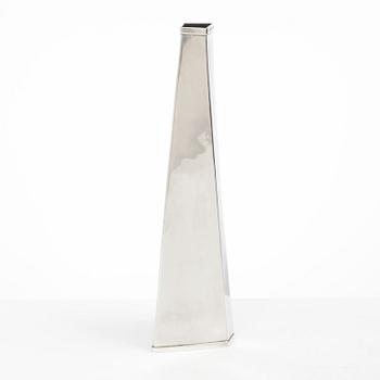 Leif Söderlund Silversmide, vase, sterling silver, Borlänge, Sweden, indistinct year mark.