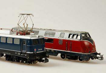 LOK, 2 st, Märklin, 3021 samt 3039, H0.