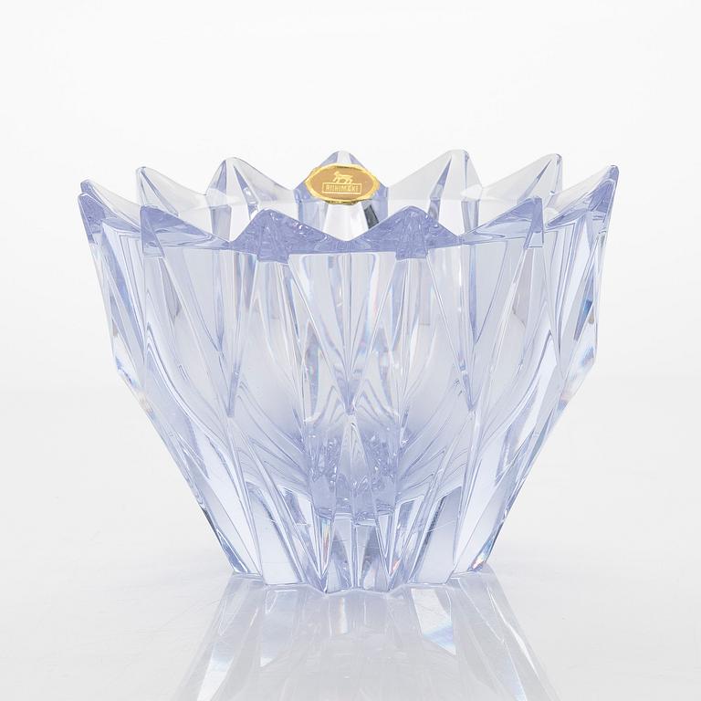 Aimo Okkolin, malja, "Lumpeenkukka", signeerattu Aimo Okkolin Riihimäen Lasi Oy.