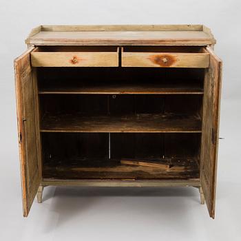 CUPBOARD, first half of the 19th century.