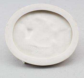 FIGUR, parian, Gustavsberg, daterad 1923.