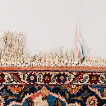 A CARPET, Täbriz, figural, semiantique, 213x136 cm.