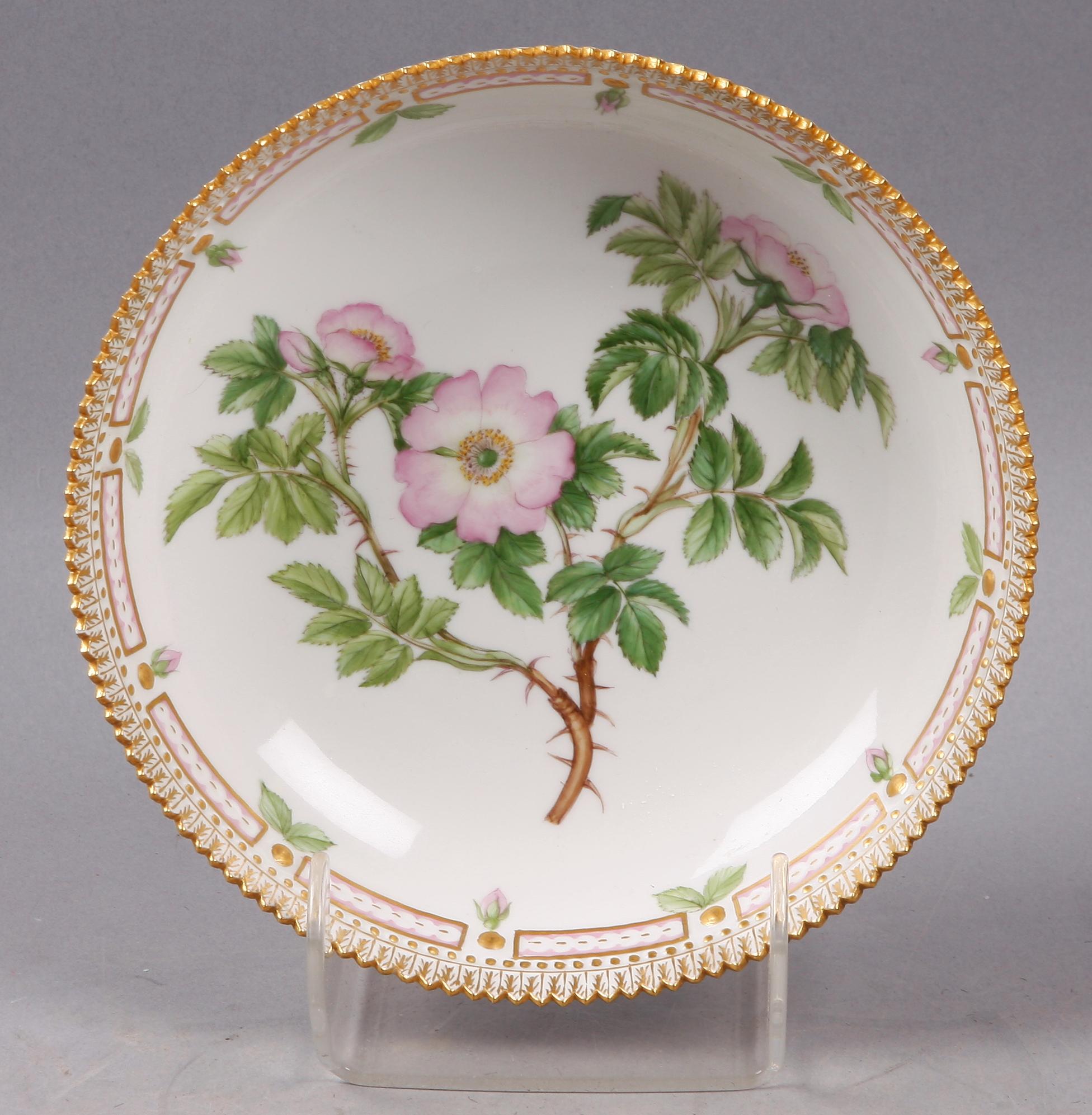 SALADJÄR, porslin. Flora danica, Kunglig dansk.