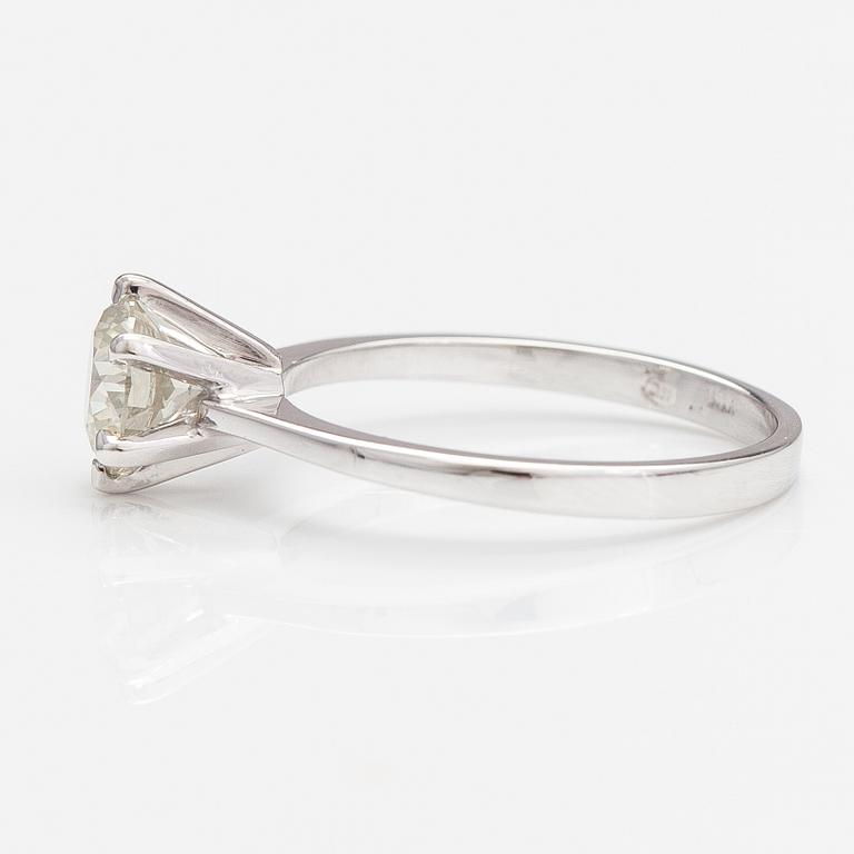 Ring, 14K vitguld, diamant ca 1.11 ct. AIG-certifikat.