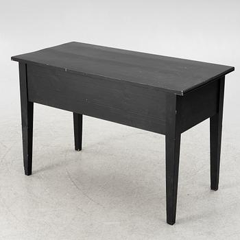 Skrivbord, 1900-talets första hälft.