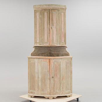 A late gustavian cabinet, ca 1800.