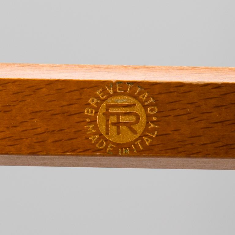 VAATETELINE, Fratelli Reguitti, Italia 1900-luvun jälkipuoli.