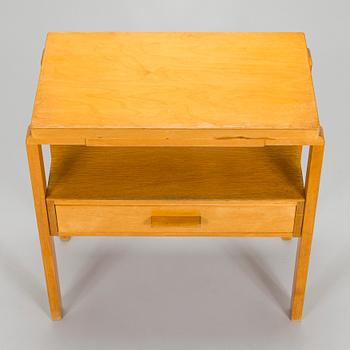 Alvar Aalto, an early 1930s '87' table for O.Y. Huonekalu- ja Rakennustyötehdas A.B.