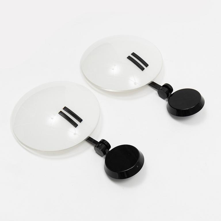 Bruno Gecchelin, a pair of 'Perla' wall lights, Oluce, Italy.