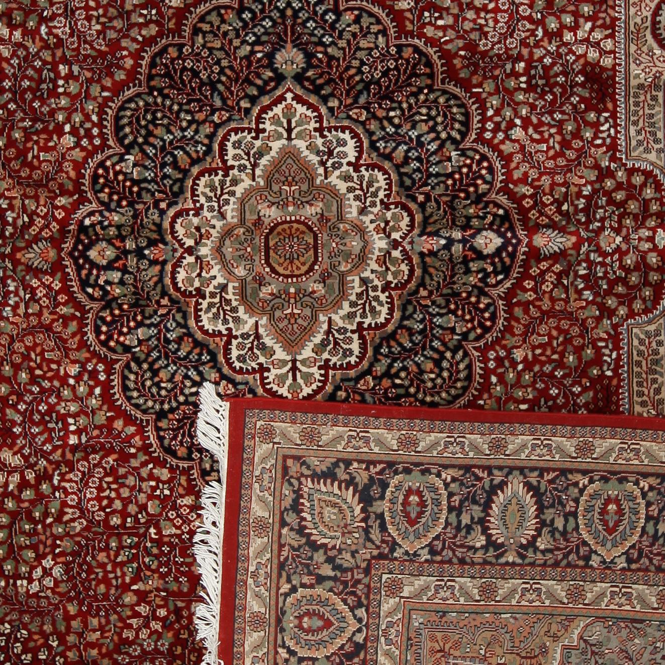 MATTA, Keshan, ca 300 x 400 cm.