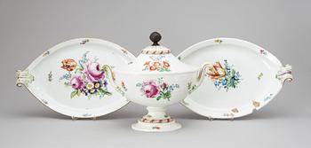 A Meissen tureen with cover and stand, period of Maroclini ca 1800.