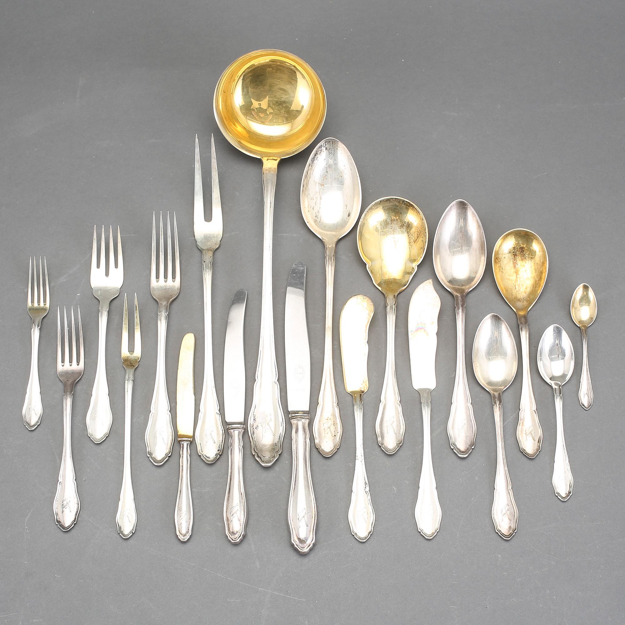 BESTICKSERVIS, 151 delar, silver, Tyskland, kring sekelskiftet 1900. Total vikt ca 6863 gram.