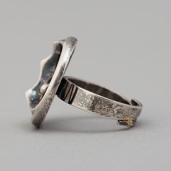 KARL LAINE, halsband, armband, ring samt ett par örhängen, sterlingsilver, Finland, 1975.