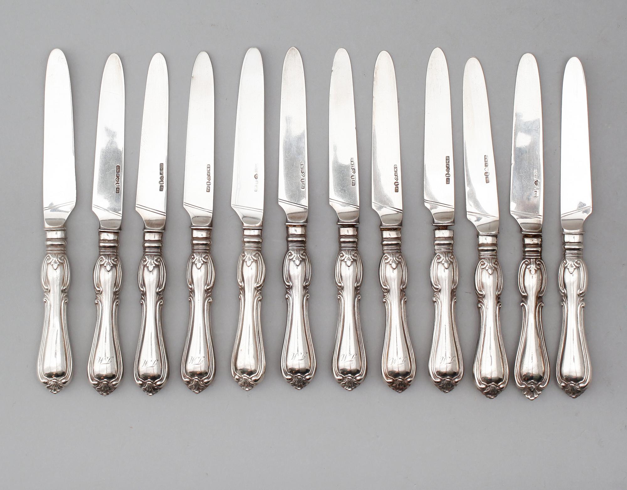 FRUKTKNIVAR, 12 st, silver, Möllenborg Feron, Stockholm 1860. Total vikt ca 332 gram.