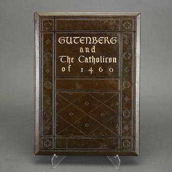 GUTENBERG AND CATHOLICON OF 1460 MED ORIGINALBLAD, New York 1936 resp Mainz 1460.