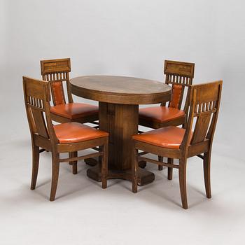 Eliel Saarinen, pöytä ja tuoleja, 4 kpl, Huonekaluliike Mikko Nupponen 1900-luvun alku.