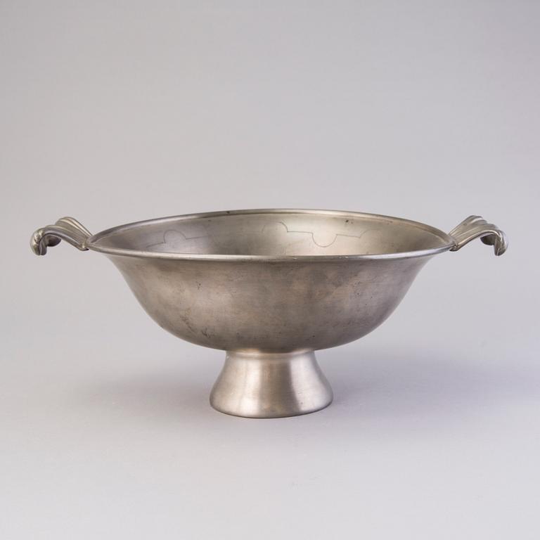 FIRMA SVENSKT TENN, A tin bowl with handles, Sweden 1920's.
