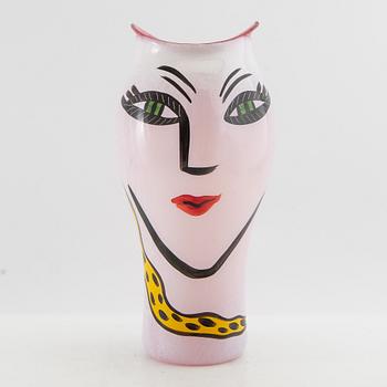 Ulrica Hydman-Vallien, Vas Kosta Boda signerad.