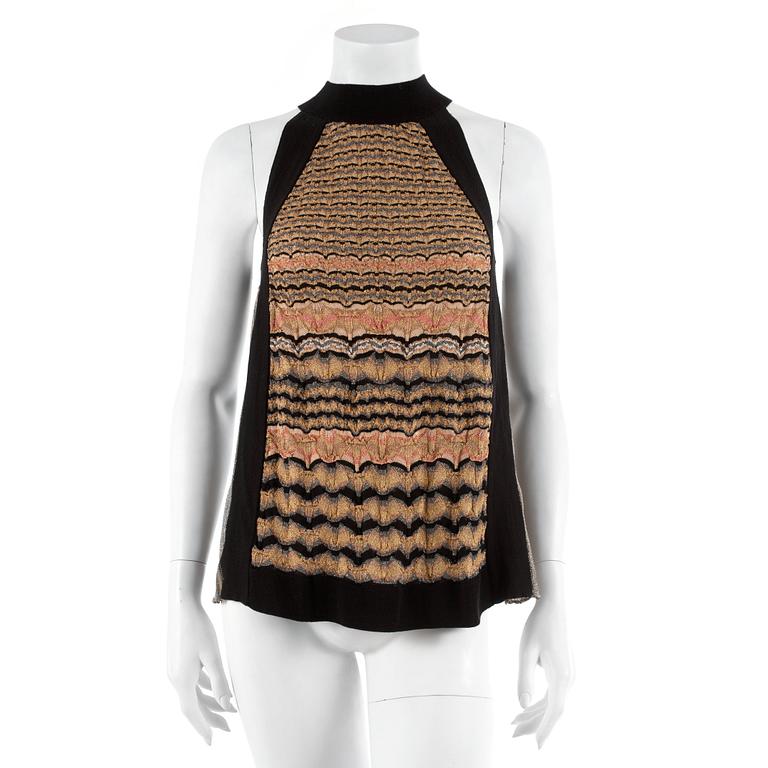 MISSONI m, a knitted top. Italian size 42.