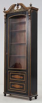 VITRINSKÅP, nyrenässans, tidigt 1900-tal.