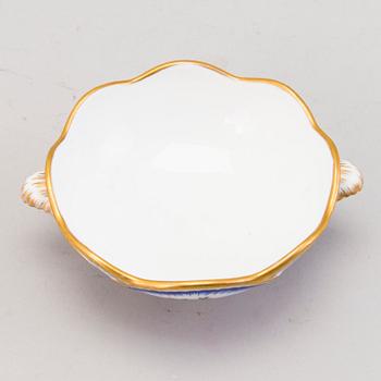 A SMALL BOWL, Imperial porcelain factory, S:t Petersburg, Nikolai II -98 (1898).