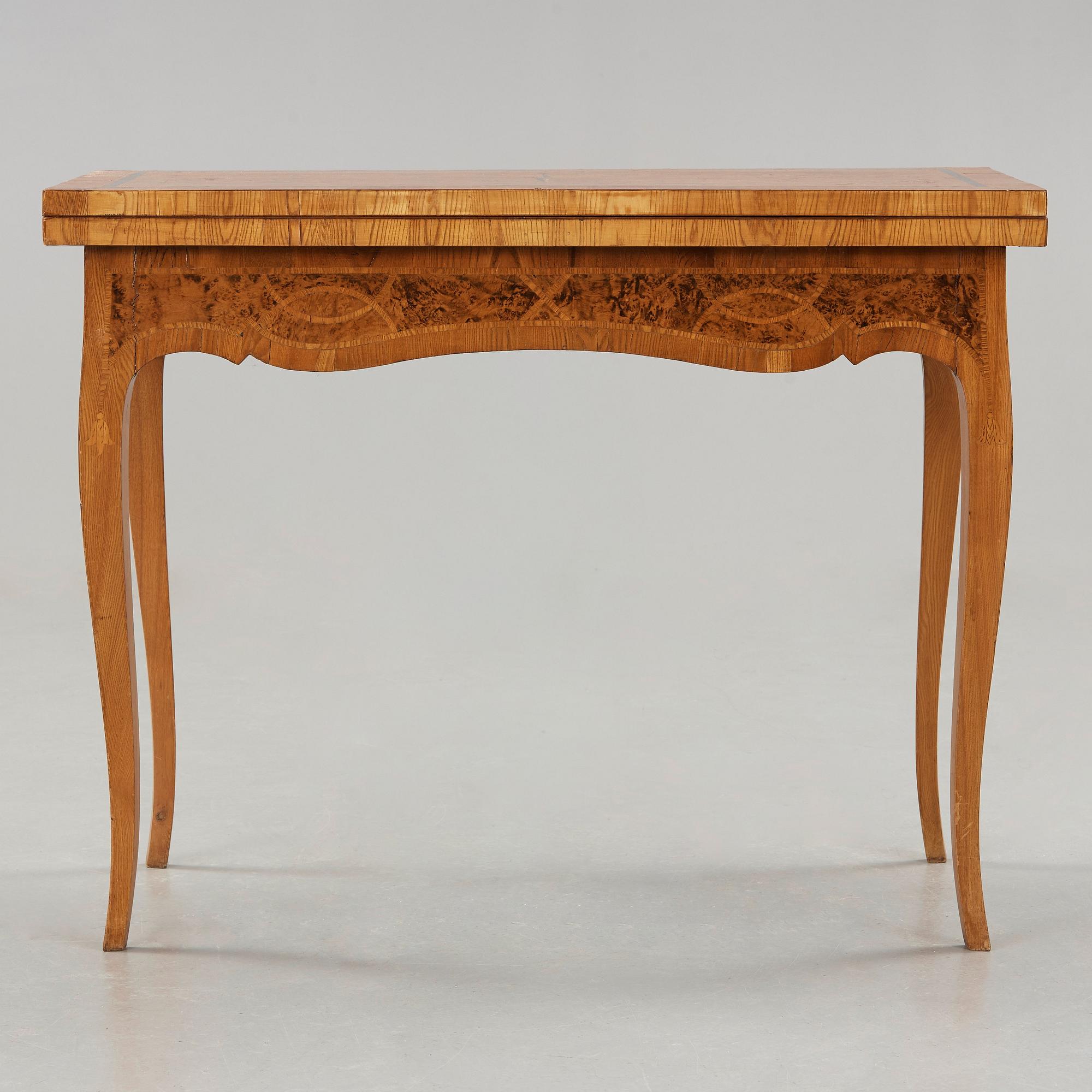 SPELBORD, Rokoko 1700-talets andra hälft.