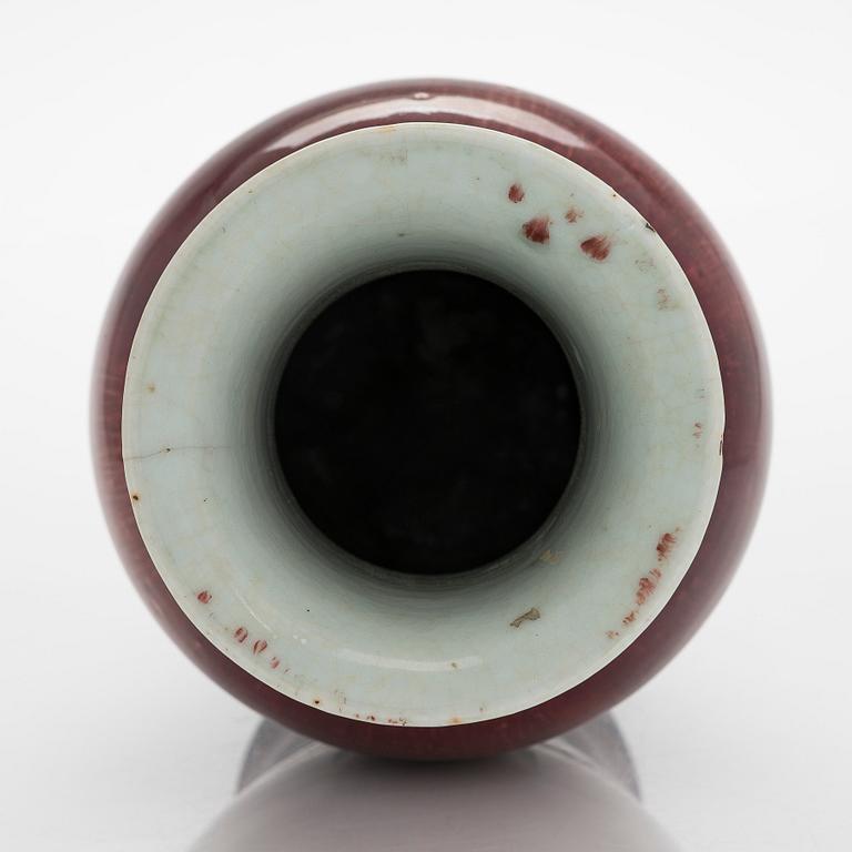 Vas, keramik. Kina, 1900-tal.