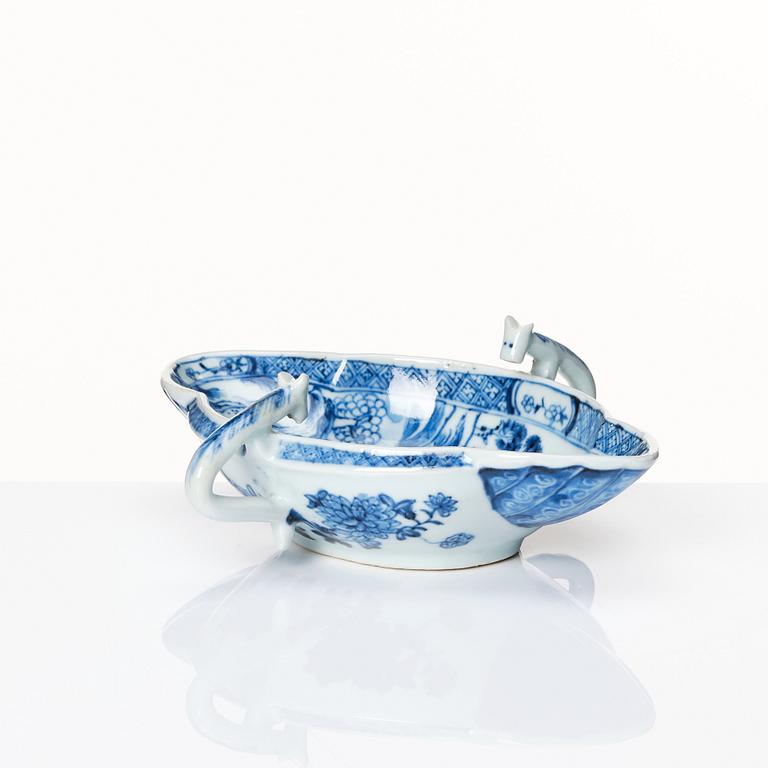 A blue and white sauce boat, Qing dynasty, 18th Century.