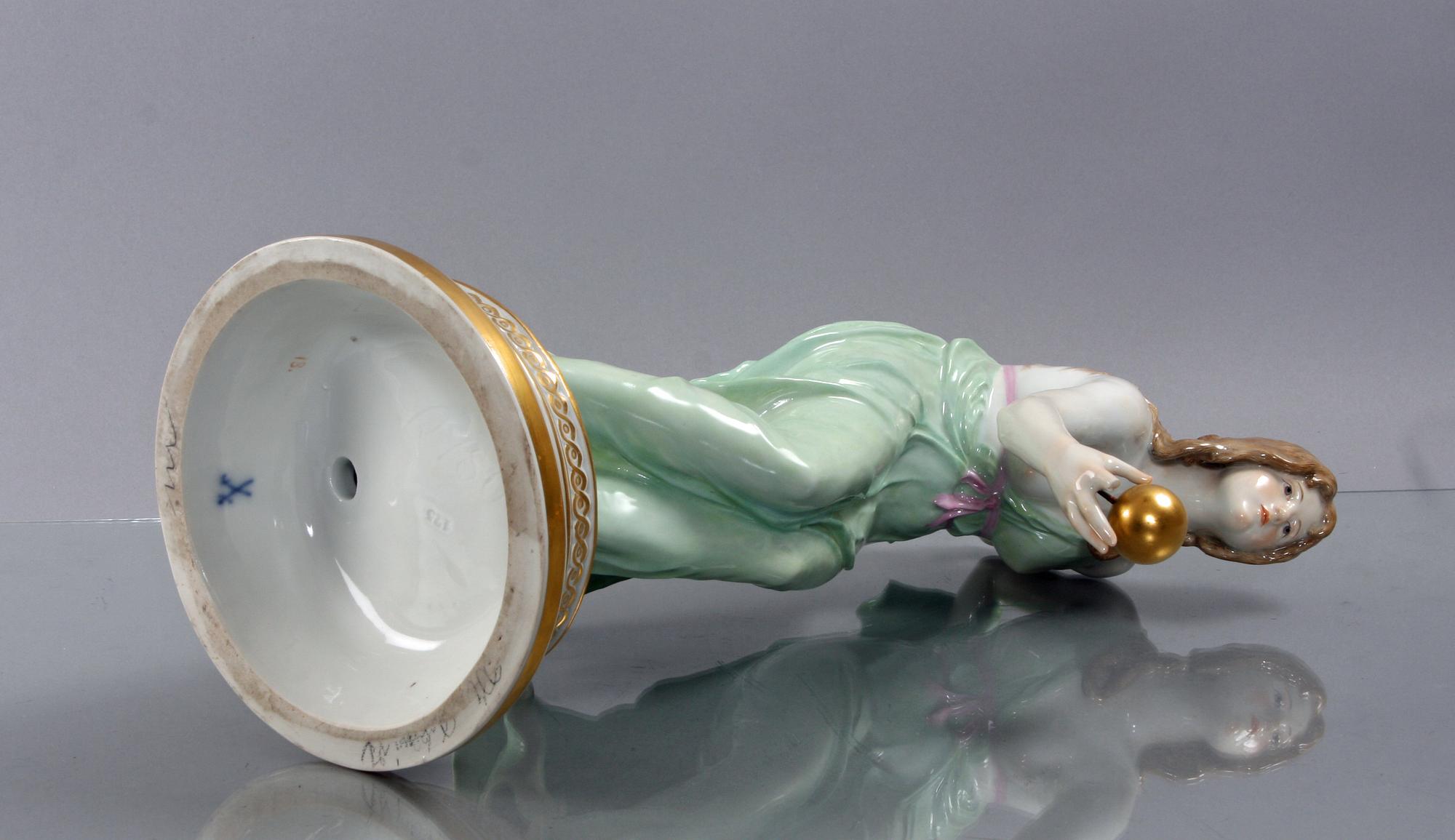 FIGURIN, porslin, Meissen.