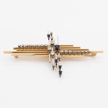 Brooch, Jarl Sandin, cross, 18K gold and white gold with sapphires and old-cut diamonds.