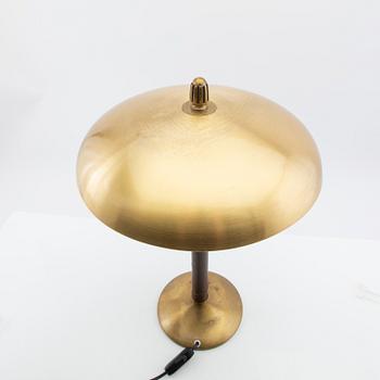 Einar Bäckström's Metal Goods Factory, table lamp, model '5013', Swedish Modern, 1940s.