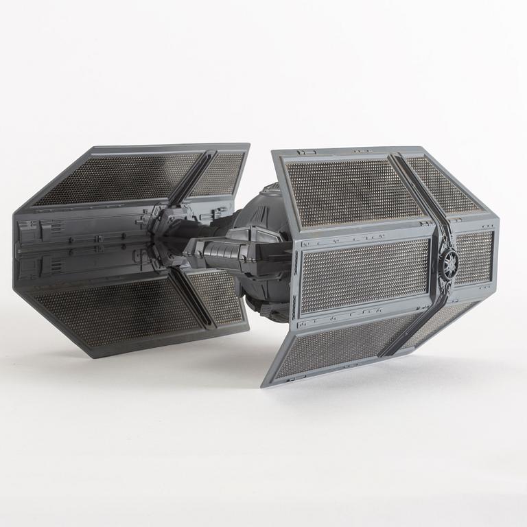 STAR WARS, Darth Vader Tie fighter samt X-wing i kartonger, 1970/80-tal.