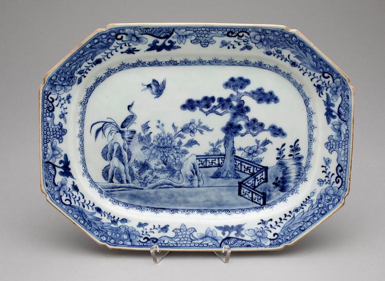 Qianlong porslin från Kina, daterat mellan 1736-1795.