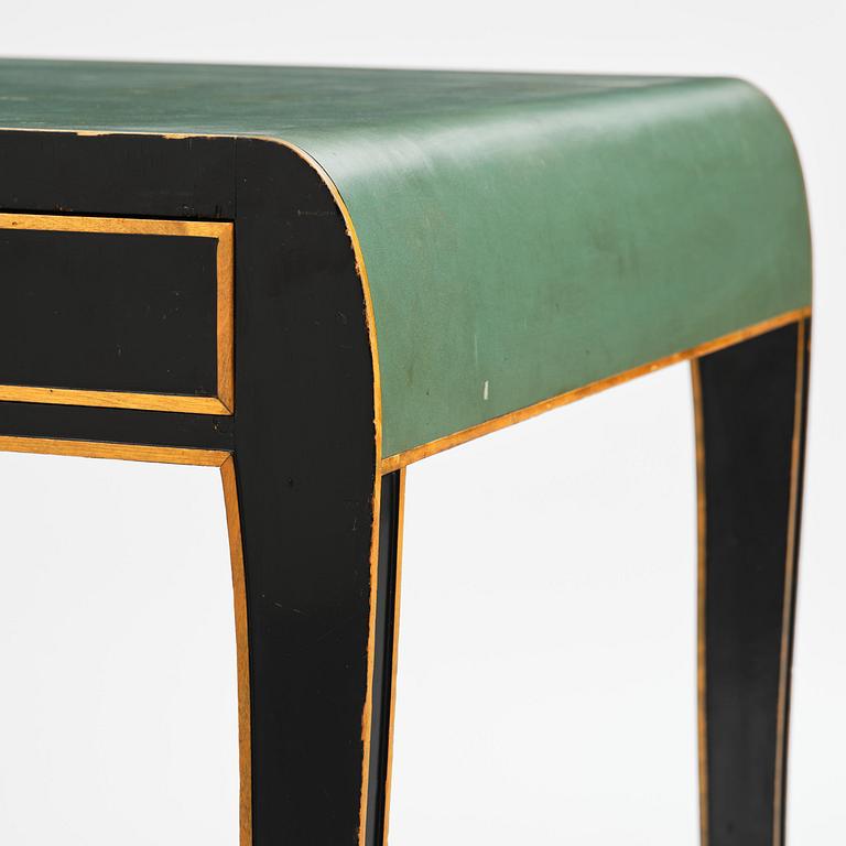 Carl Hörvik, a Swedish Grace desk, Nordiska Kompaniet, for Les Arts Décoratifs Suédois, Paris, 1928.