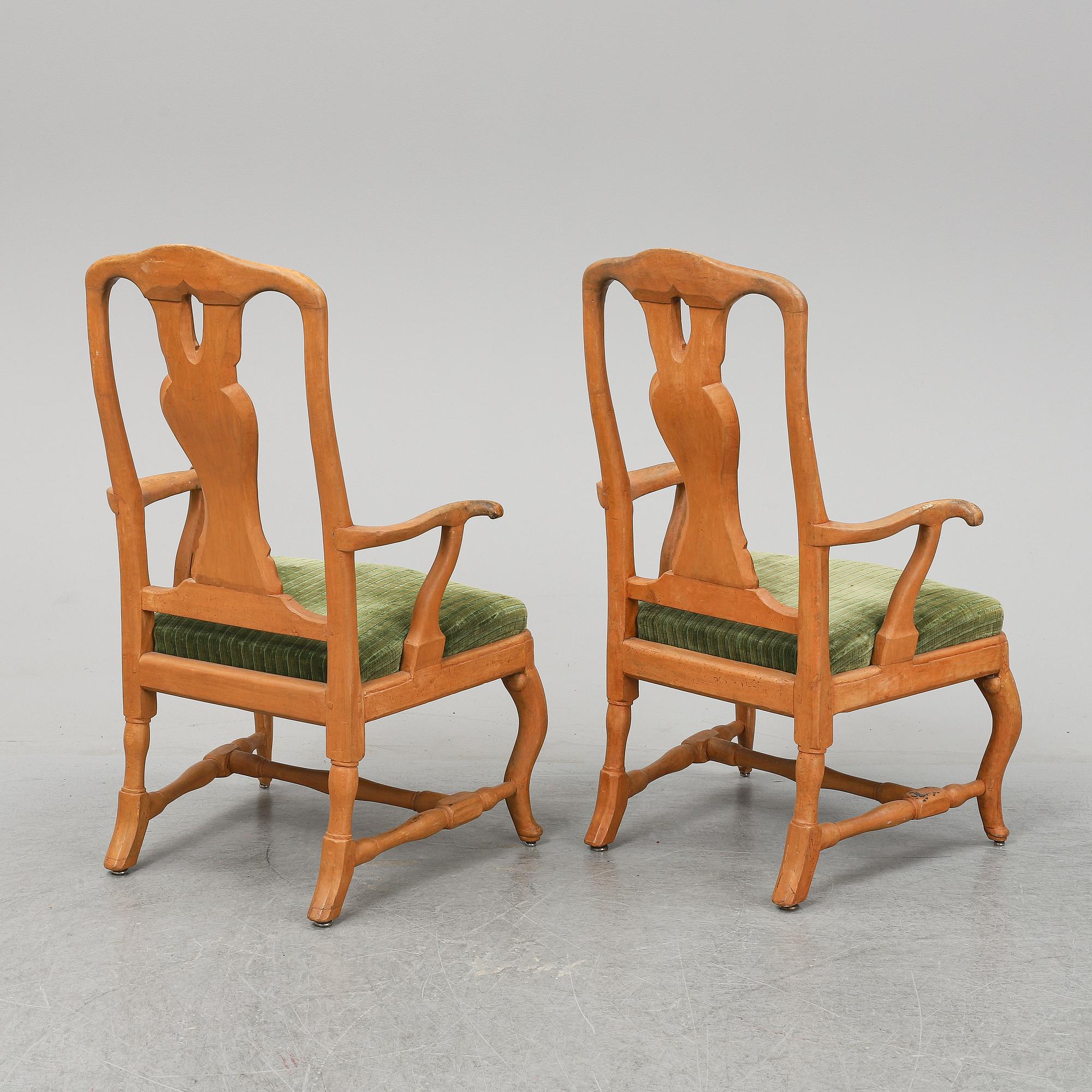 KARMSTOLAR, ett par, rokoko, 1700-talets andra hälft.