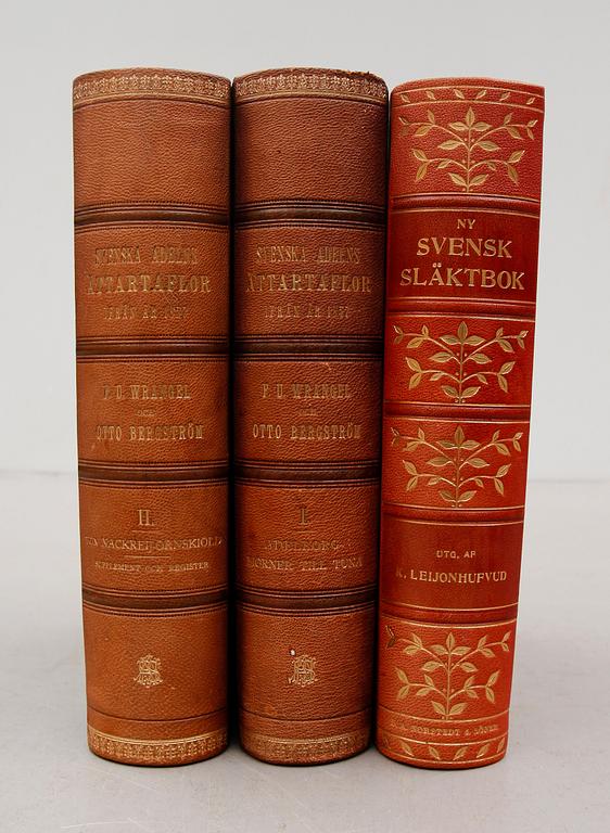 BÖCKER: Svenska Adelns Ättartaflor, år 1857, 2 vol samt Ny Svensk Släktbok, K Leijonhufvud, 1906, 1 volym.