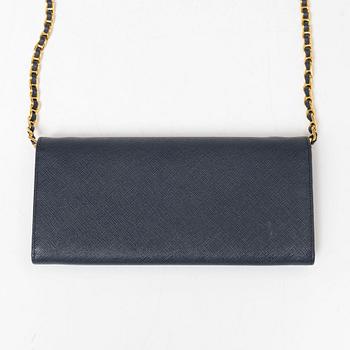 Prada, wallet on chain, 2016.