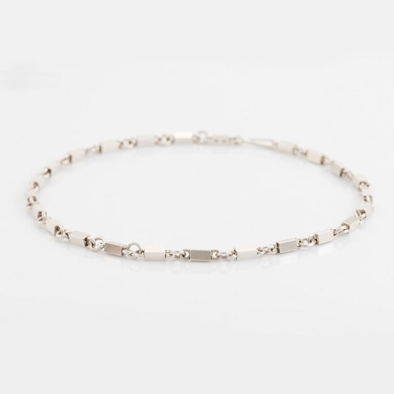 Wiwen Nilsson, a sterling silver necklace, Anders Nilsson, Lund 1964.