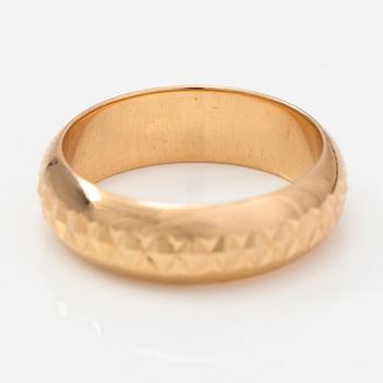 An 18K gold ring. Westerback, Helsinki 1972.