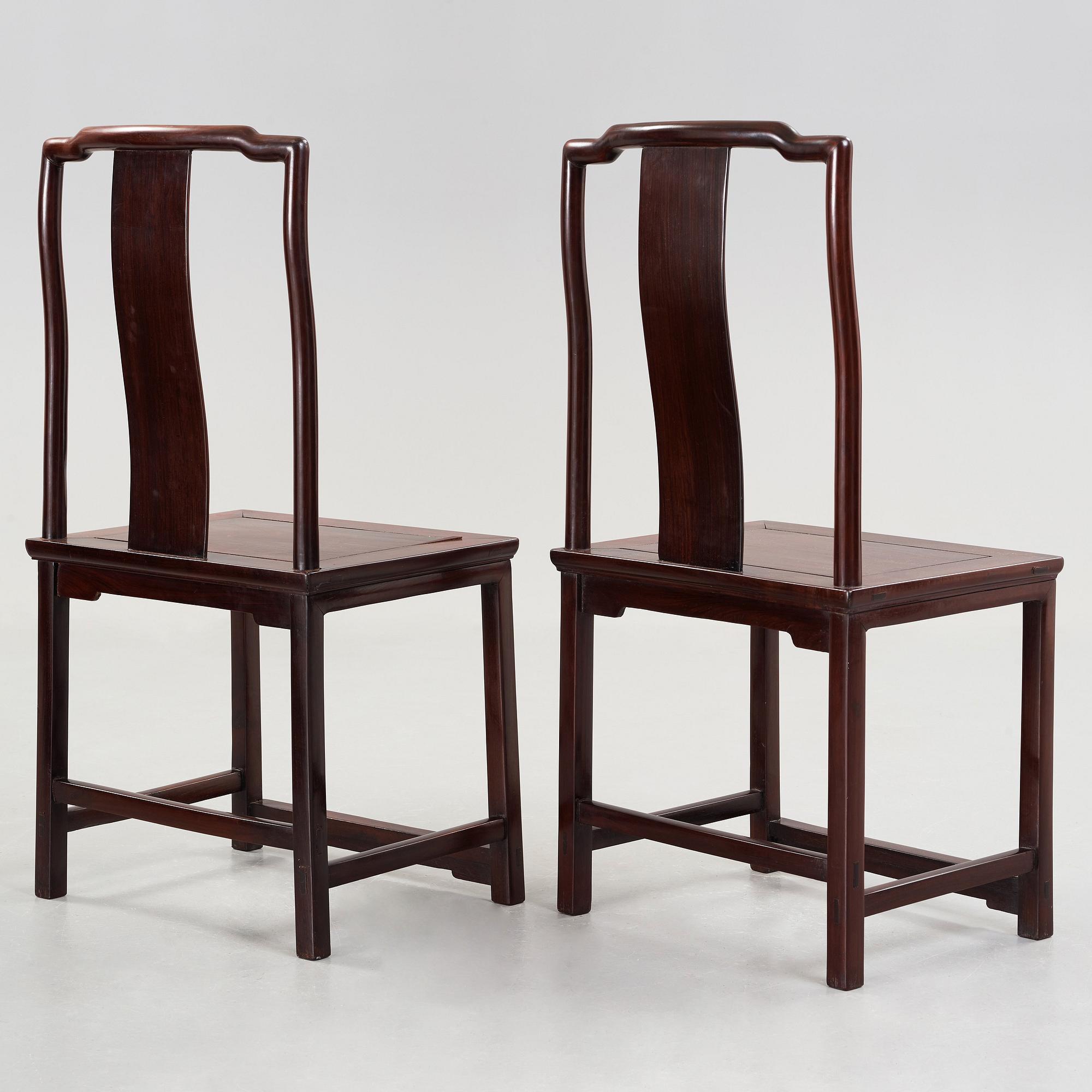 STOLAR, ett par, hardwood. Qingdynastin (1644-1912).