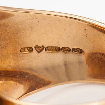 Elis Kauppi, A 14K gold ring with a spectrolite. Kupittaan kulta, Turku 1974.