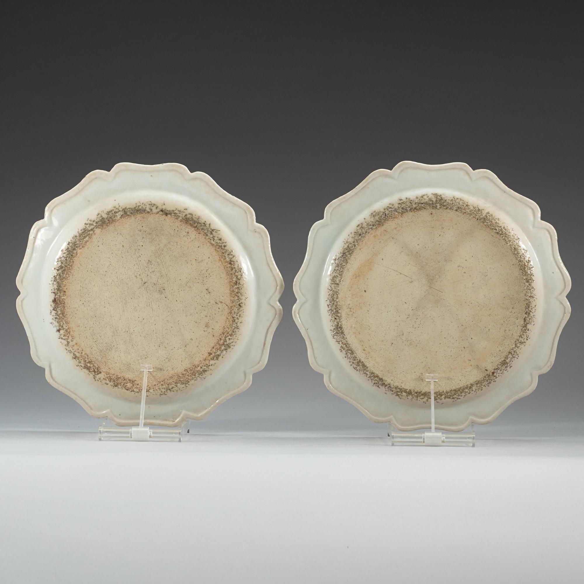 A pair of famille rose dishes, Qing dynasty, Qianlong (1736-95).