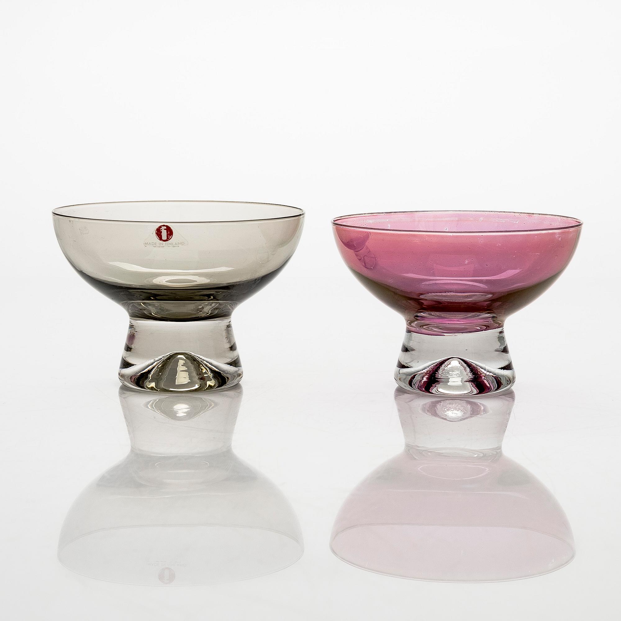 Tapio Wirkkala, a set of 16 dessert bowls, model 2092. Iittala mid-20th century.