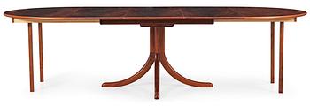 A Josef Frank mahogany dinner table, Svenskt Tenn, model 771.