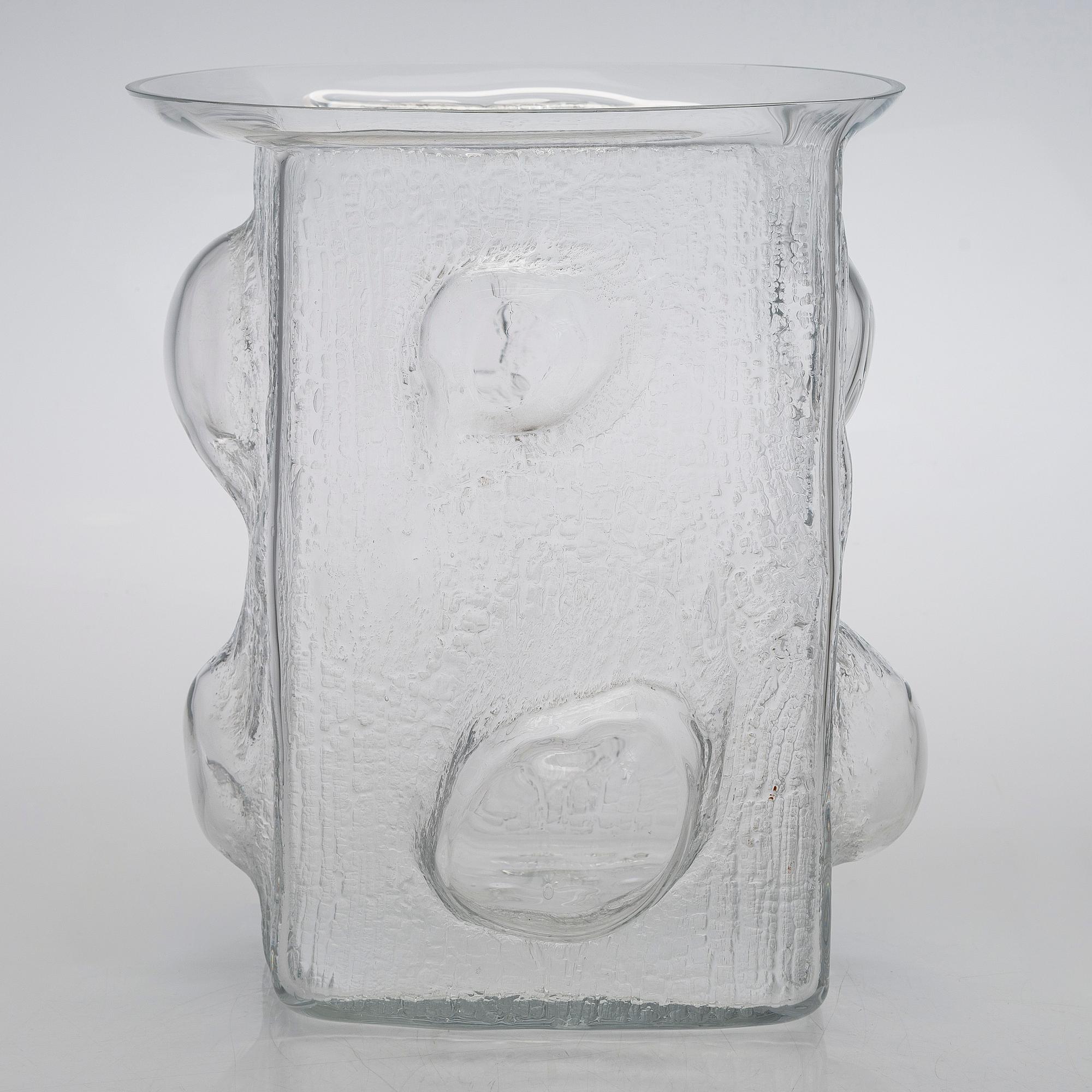Timo Sarpaneva, vas, ur serien Finlandia, Iittala. I produktion 1964-1970.