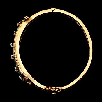 ARMBAND, 14K guld och opaler, 1900-talets mitt. Total vikt ca 19 g.