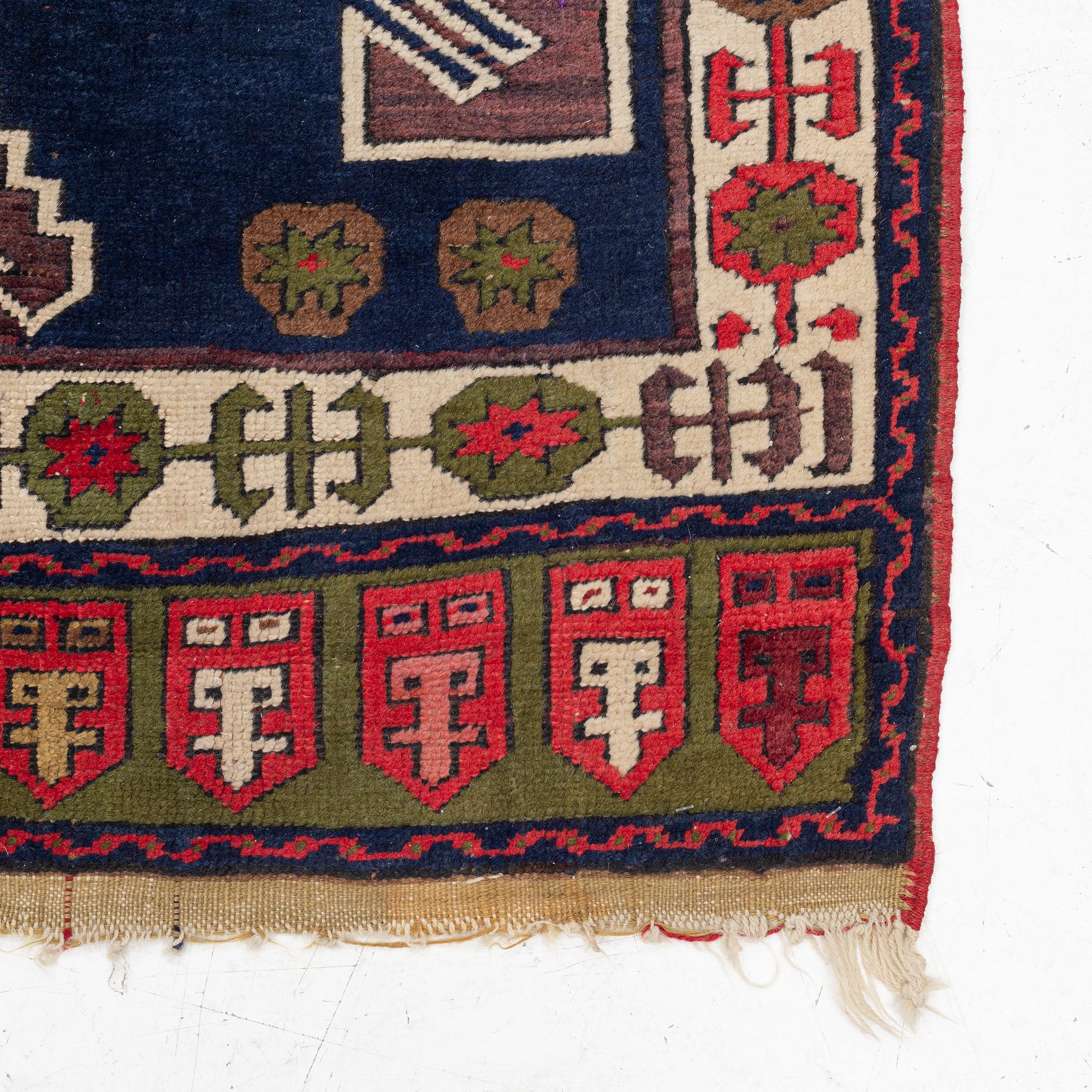 A likely old Anatol/Caucasus rug, c. 207 x 130 cm.