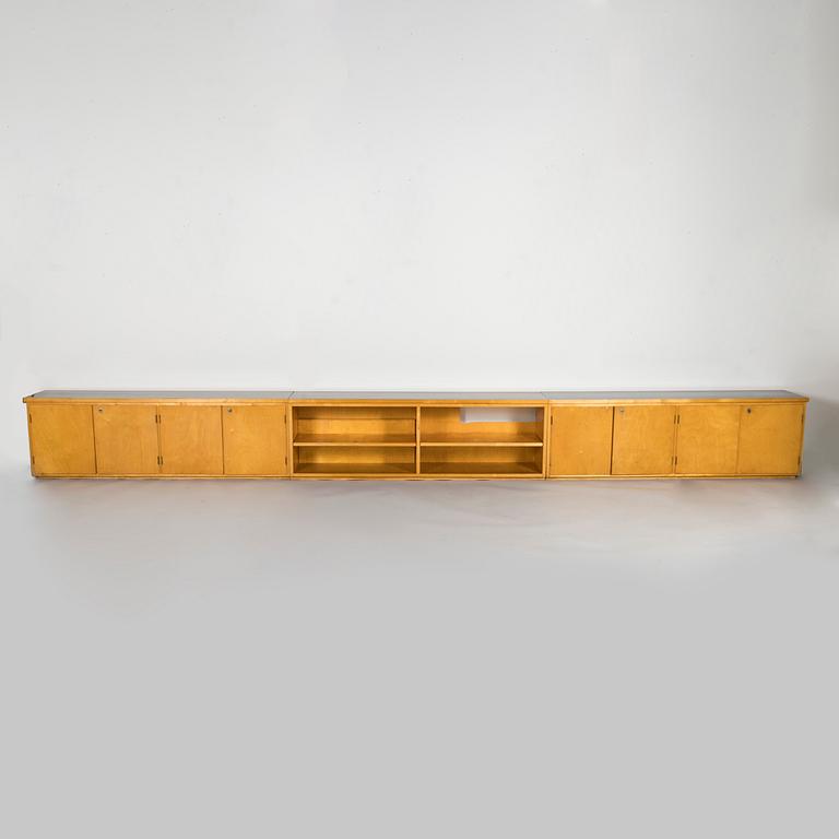 Artek Design, sideboard beställningsarbetet tillverkare O.Y. Huonekalu- ja Rakennustyötehdas A.B., 1952.