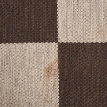 A machine woven runner, "Arkad Checkerboard", Gunilla Lagerhem-Ullberg, Kasthall, 242 x 82 cm.