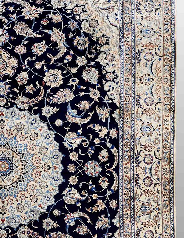 MATTA, Nain, part silk , s.k 9 LAA ,  430 x 300 cm.